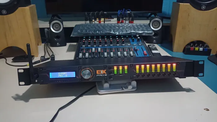 Processador áudio Expert pro8