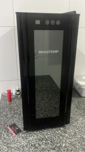 Adega Brastemp 12 garrafas