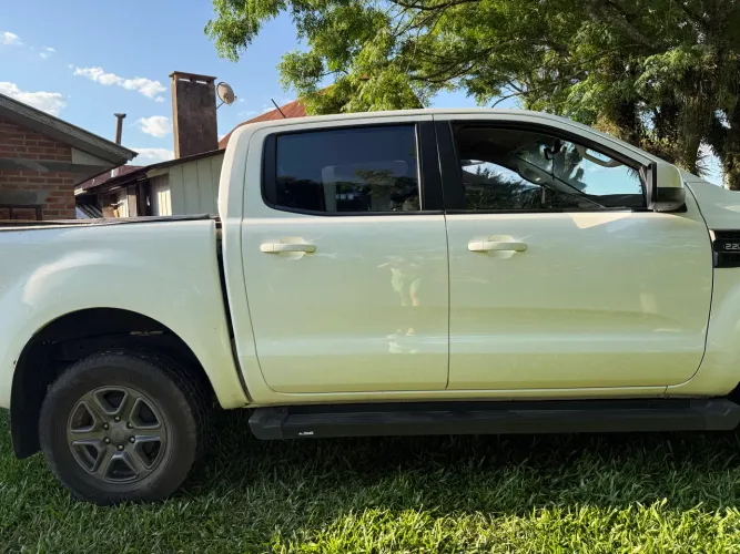 Ford Ranger XLS 2.2 4X2 CD Diesel Aut. 2021