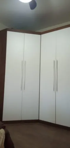 Armário Guarda Roupa de canto planejado 