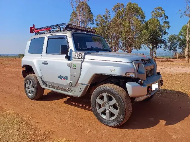 Troller T-4 4X4 3.2 20V TDI Cap. Rígida Diesel 2015