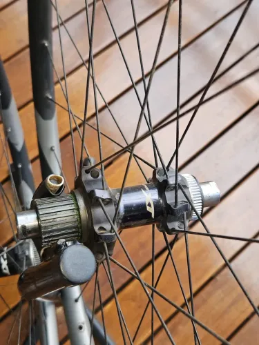 Par de rodas Shimano Deore XT 8100