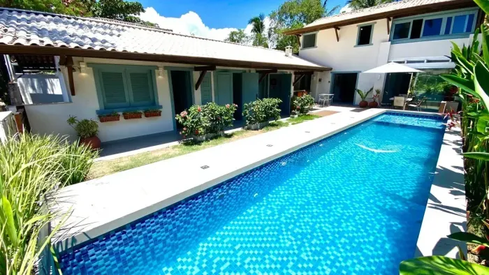 CASA COM 7 QUARTOS LOCAÇÃO PRAIA DO FORTE !