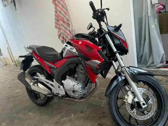 VENDO CB TWISTER 250 ABS 2019