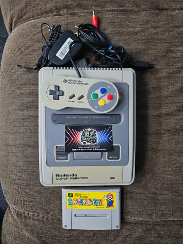 SUPER FAMICOM (SNES) CONSOLE