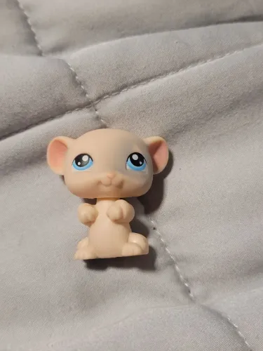 Littlest Pet Shop Ratinho Creme Olhos Azuis Ímã Rosa Hasbro 2005