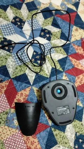 Vendo mouse trackball da Kensington. Usado pouquissímas vezes.