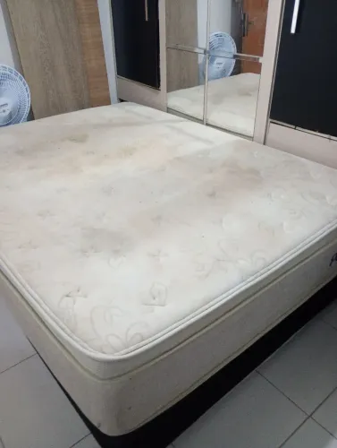 Cama box de casal ( base+ colchão).