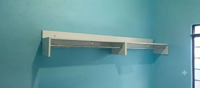 Prateleira Organizadora com Cabideiro de Parede