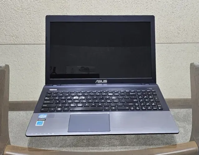 Notebook ASUS modelo K55A p/ peças de reposição