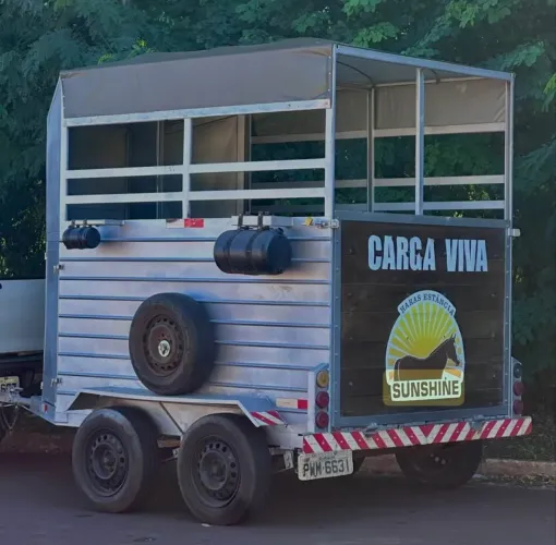 Locação trailer/reboque 2 cavalos