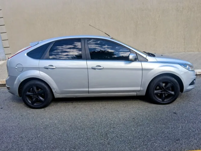 Ford Focus 2.0 16v/se/se Plus Flex 5P Aut. 2011
