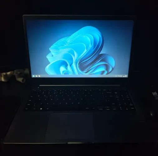 Notebook Samsung Book - 16GB RAM + NVMe + 11GEN