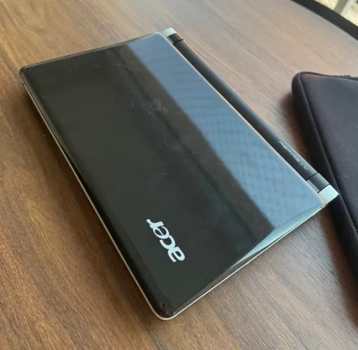 Notebook Acer Aspire One - SSD - Perfeito Estado e Pronto p/ Uso