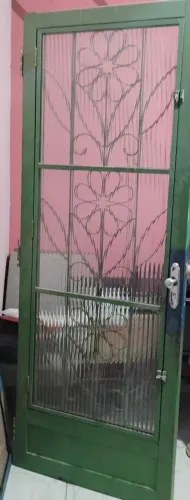 Porta de aço com vidro