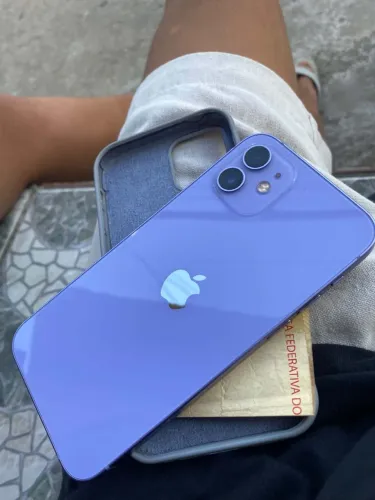 iPhone 12