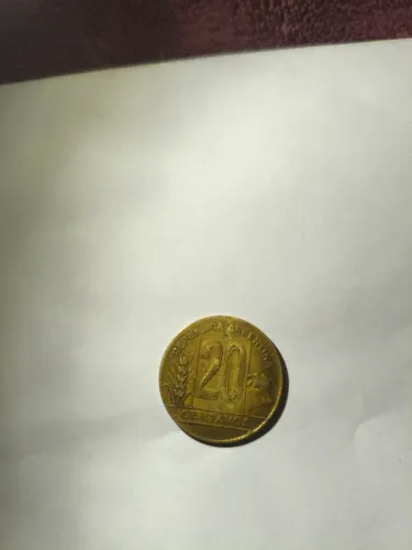 Moeda rara impressão invertida