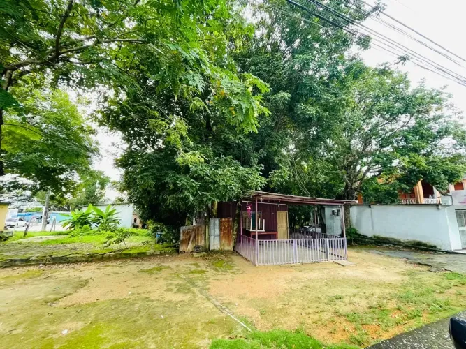 Vendo Terreno na Av. Castelo Branco/ 1.075,67 m²/ Próximo a UEA