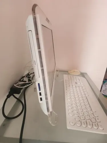 Computador Msi All In One 4gb Intel Atom