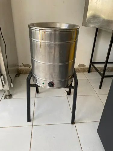 Fritadeira inox (40 litros)