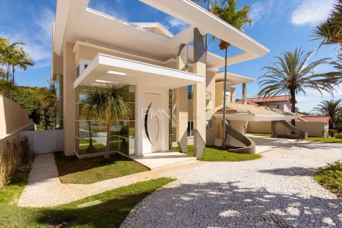 Sobrado à venda em Campinas, Alphaville Campinas, com 6 quartos, com 850 m², Alphaville Ca
