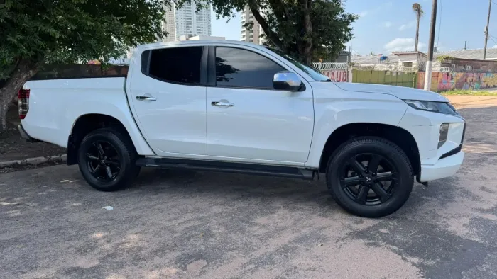 Mitsubishi L200 Triton Sport HPE 2.4 CD Diesel Aut. 2022