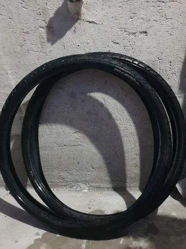 Pneu Pirelli aro 26