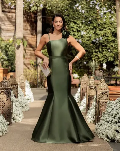 Vestido Longo Sereia Madrinha Convidada Verde Oliva Elegante