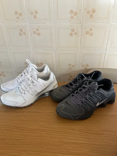 Vendo 2 Nike shox originais