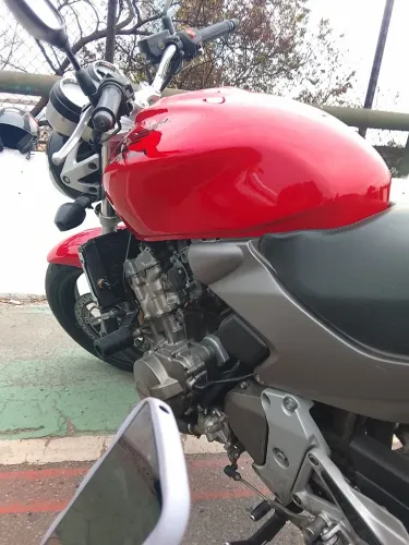 Hornet carburada 2005