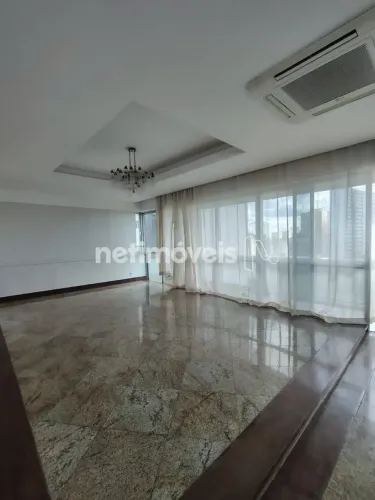 LOCAÇÃO 4/4 SOFISTICAÇÃO E UMA VISTA PRIVILEGIADA PARA O CAMPO GRANDE