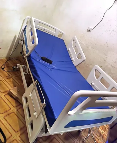 Cama Hospitalar Elétrica Salutem 4 Movimentos + Colchão
