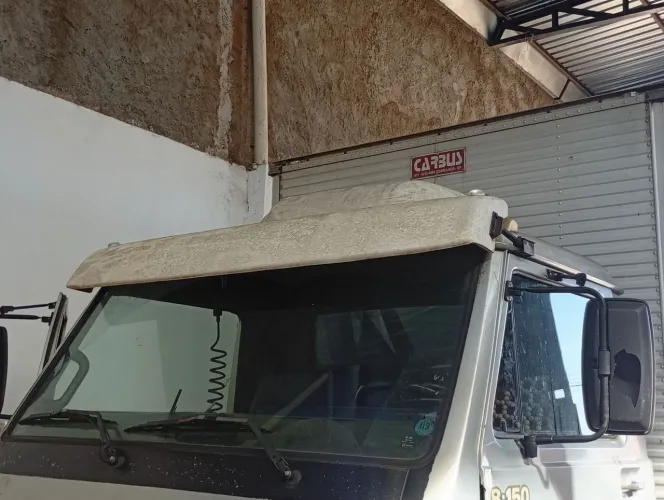 Quebra sol caminhão VW