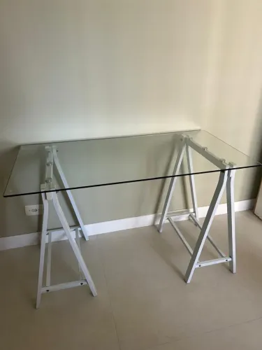 Mesa de vidro para escritório