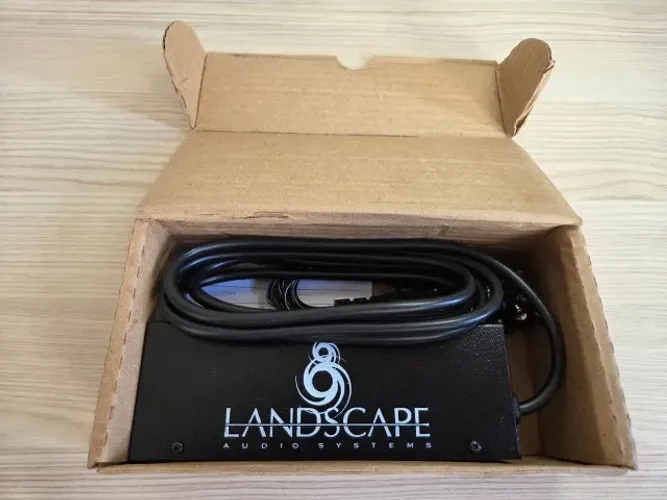 Fonte Landscape PS8 para Pedais - Completa na Caixa - Excelente Estado