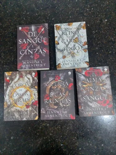 Livros coleção de sangue e cinzas