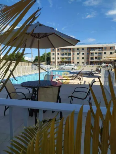 Alugo Apartamento 2/4 com Varanda