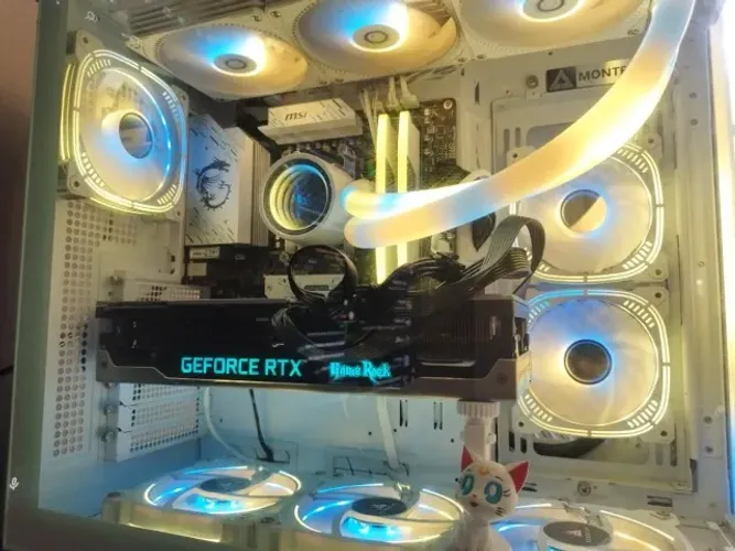 PC GAMER HIGH END AM5 7800X3D