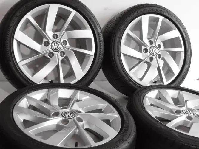 Rodas 17 VW R line O E M Novo Jetta Golf 7 Passat Audi Variant Excelente Nível  Precinho! 