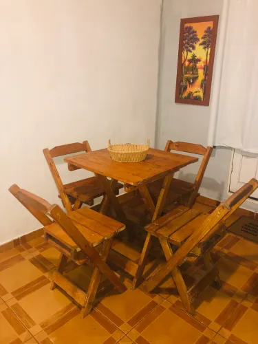 Jogo de mesa madeira
