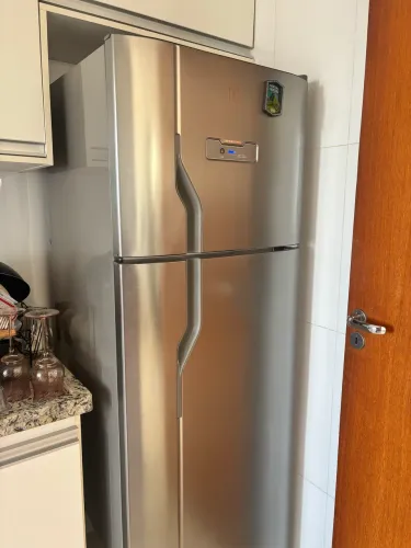 Geladeira comprada há poucos meses