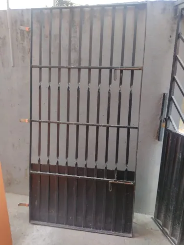 Portão de ferro
