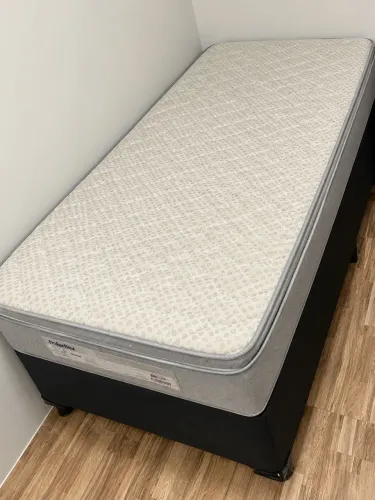 Cama box + Colchão Molas ensacadas !
