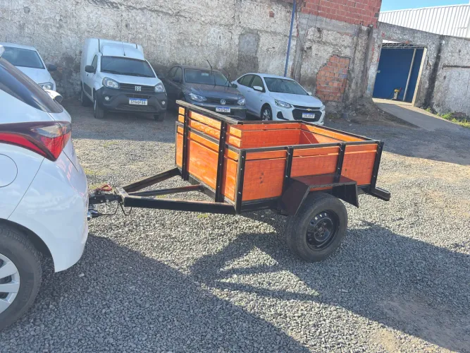 REBOQUE CARRETINHA NOVA 
