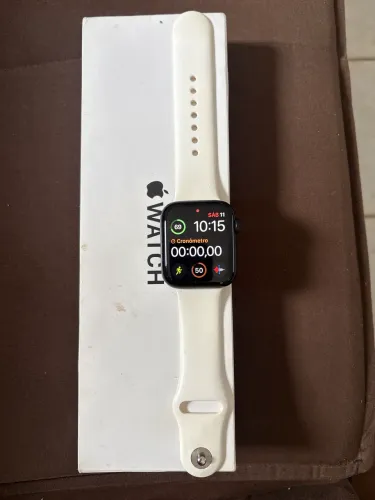 Apple Watch SE 2 geração 44mm preto
