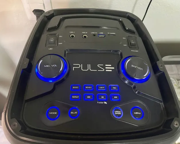 Caixa de Som Pulse Bluetooth - Som Potente + LED + Entradas para Microfone