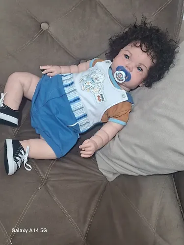 Bebê Reborn Pickle olhos abertos