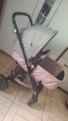 Carrinho de bebê Cosco