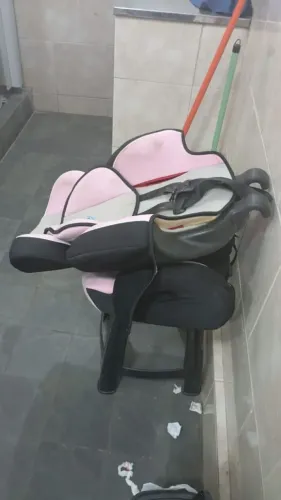 Vende-se cadeirinha