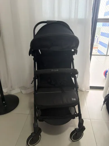 Vendo carrinho de bebê Burigotto zap